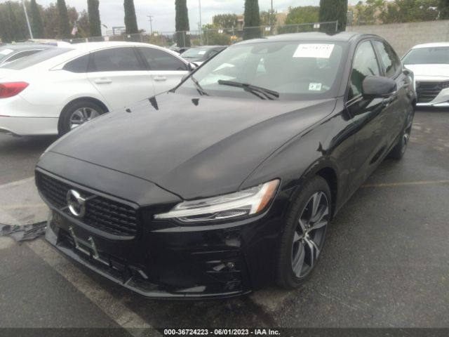 7JRL12FM9NG163035 Volvo S60 R-design