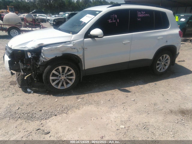 WVGAV7AX4JK004029 Volkswagen TIGUAN LIMITED