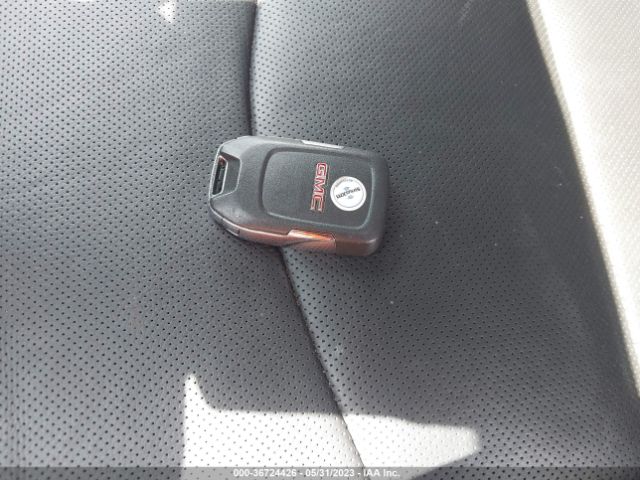 3GKALPEX8KL378748 GMC Terrain Slt