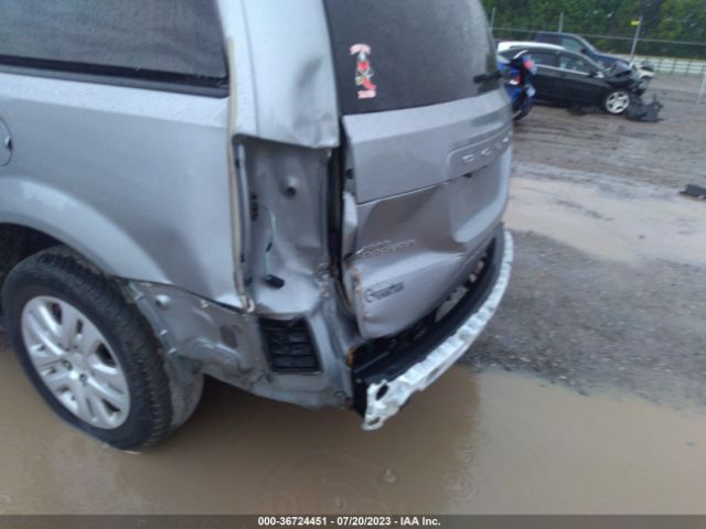 2C4RDGBG2FR624833 Dodge Grand Caravan Se