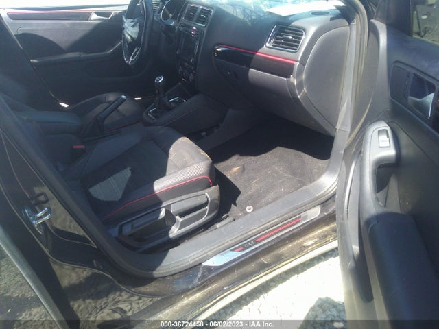 3VW5S7AJ2FM246499 Volkswagen Jetta Sedan 2.0t Gli Se