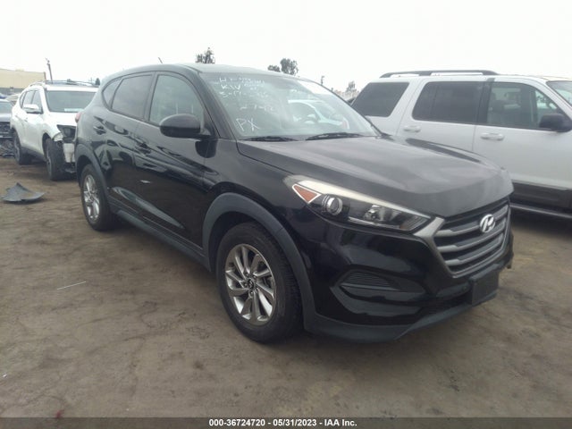 2017 KM8J23A46HU262364 main image