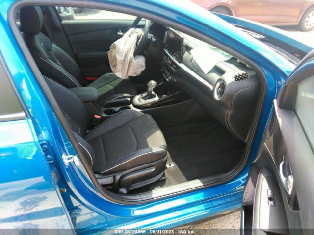 3KPF54AD9PE524883 KIA Forte Gt-line