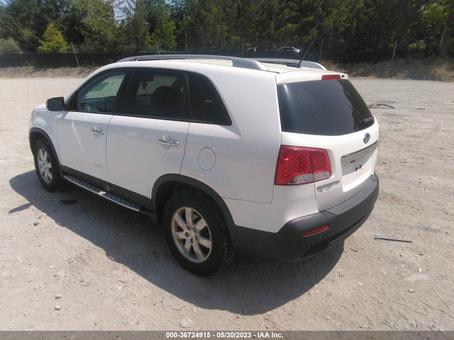 2011 KIA SORENTO LX VIN: 5XYKTDA15BG165344