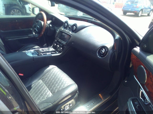 2016 Jaguar XJ, VIN: SAJWA2G77G8W00713