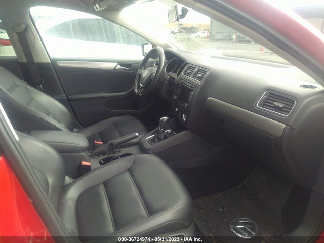 3VWD07AJ1FM407054 Volkswagen Jetta Sedan 1.8t Se W/connectivity