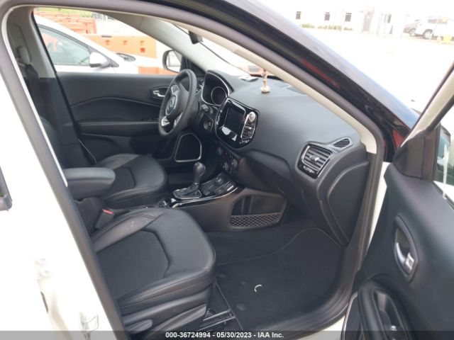 3C4NJDBB1MT557873 Jeep Compass Altitude