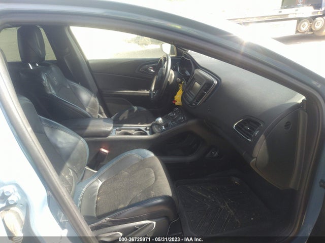 Chrysler 200 S 2015 1C3CCCBB8FN634354 Image 5