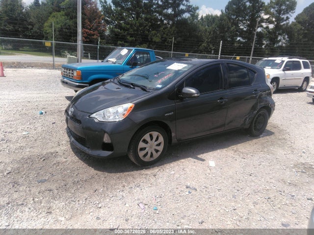 Toyota Prius C One/three/two/four 2014 JTDKDTB34E1072276 Image 2