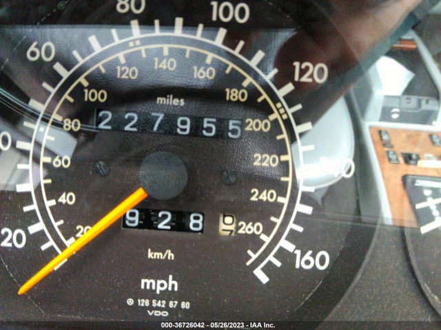 1991 MERCEDES-BENZ 560 SEC VIN: WDBCA45E7MA606559