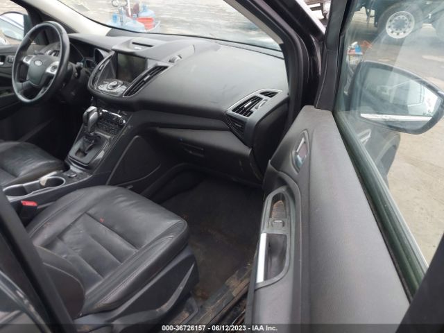 1FMCU9J95EUE50399 Ford Escape Titanium