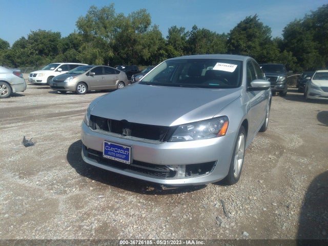 1VWAT7A39EC034955 Volkswagen Passat Wolfsburg Ed