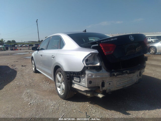 1VWAT7A39EC034955 Volkswagen Passat Wolfsburg Ed
