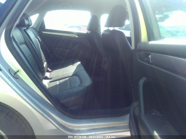 1VWAT7A39EC034955 Volkswagen Passat Wolfsburg Ed