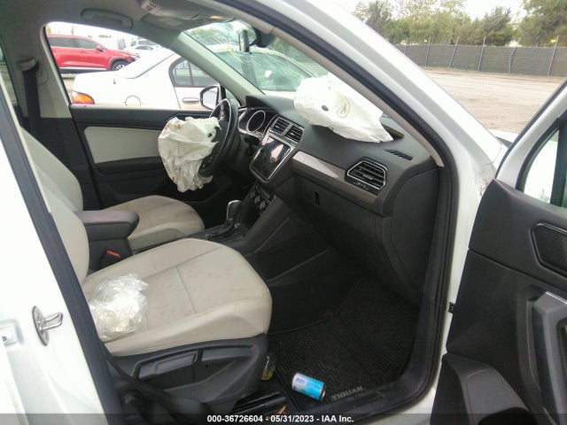 3VV3B7AX6JM210713 Volkswagen Tiguan Sel/se
