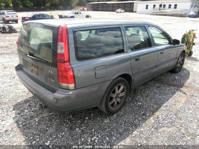 2004 VOLVO V70 VIN: YV1SW61T642384504
