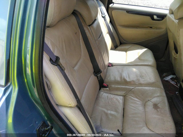 2004 VOLVO V70 VIN: YV1SW61T642384504