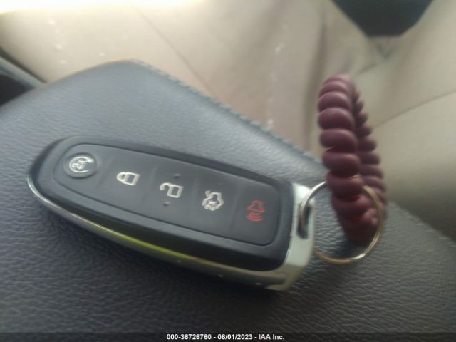 1FMCU9GD3KUB06805 Ford ESCAPE SE