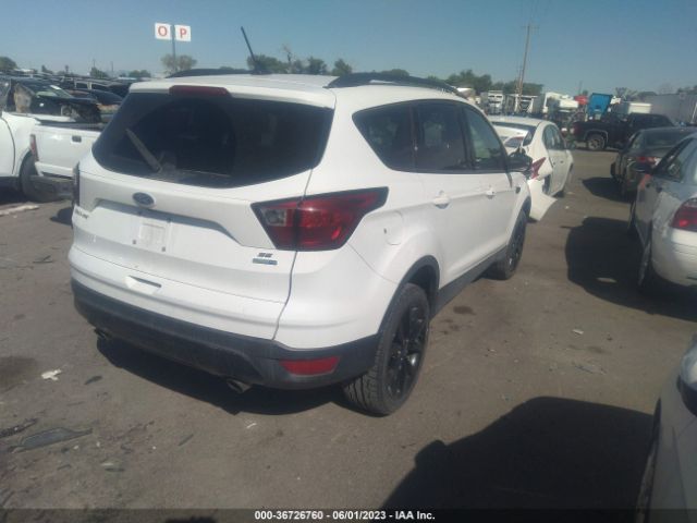 1FMCU9GD3KUB06805 Ford ESCAPE SE