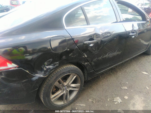 2014 Volvo S40, VIN: YV1612FH5E1290103