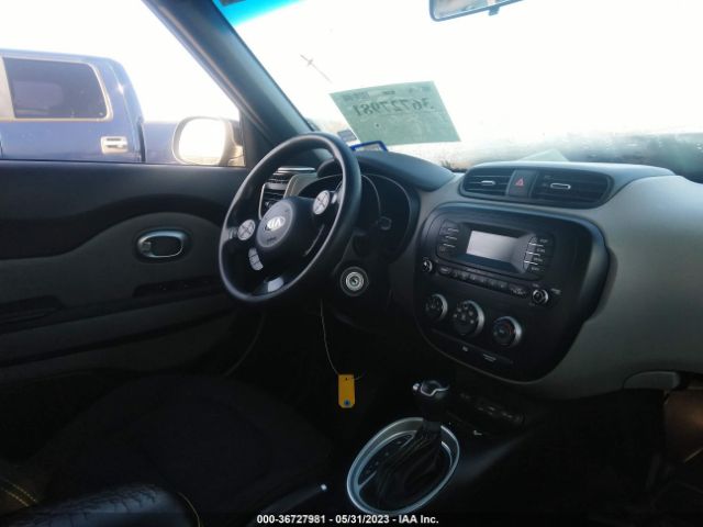 KNDJP3A52F7183977 KIA SOUL +