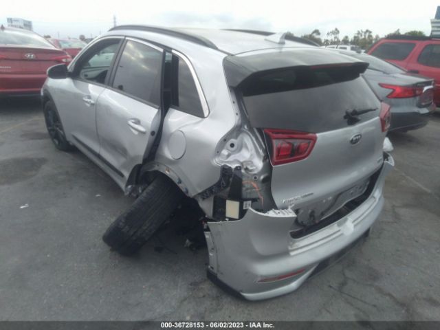 KNDCC3LC5K5249654 KIA Niro S Touring