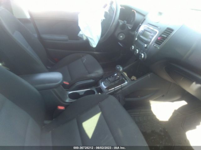 3KPFK4A79HE023495 KIA FORTE LX