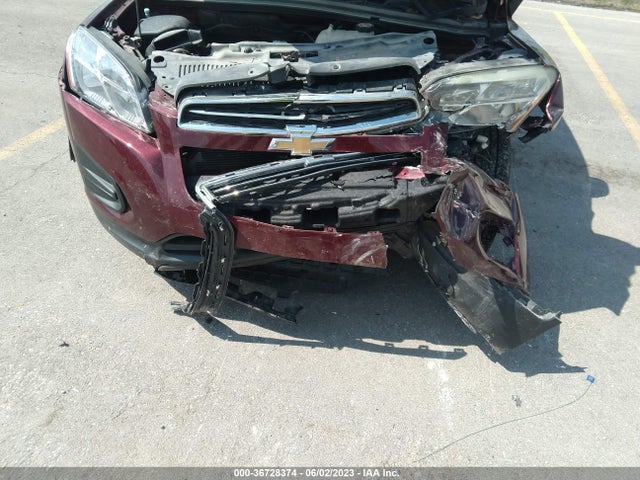 Chevrolet TRAX LS 2016 3GNCJKSB0GL235877 Image 8