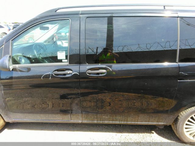 WD4PG2EE6J3422421 Mercedes-Benz METRIS PASSENGER VAN