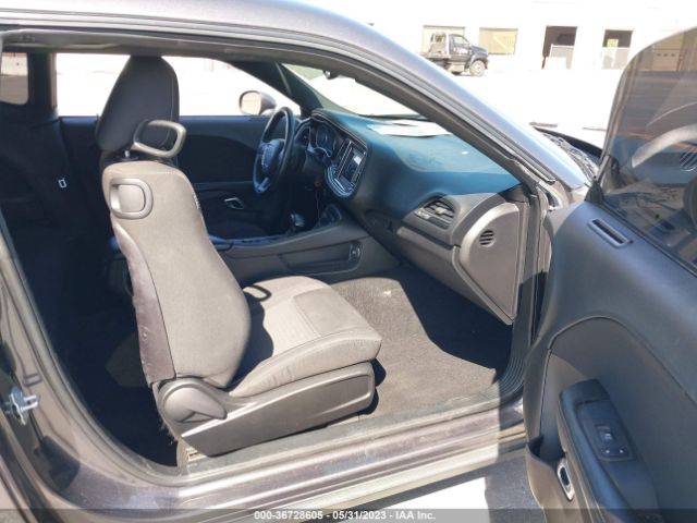 2C3CDZAG1KH672282 Dodge Challenger Sxt