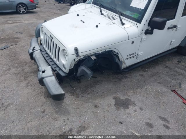 1C4BJWDG9GL129783 Jeep Wrangler Unlimited Sport