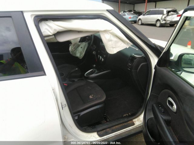 KNDJN2A21G7275069 KIA Soul Base