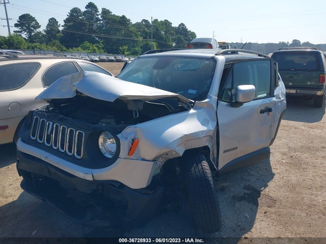ZACCJABT2FPB93245 Jeep Renegade Latitude
