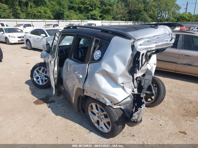 ZACCJABT2FPB93245 Jeep Renegade Latitude