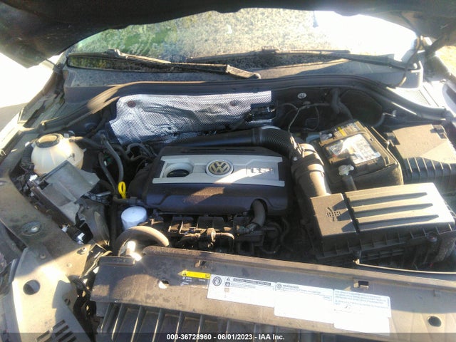 WVGBV7AX8HK053104 Volkswagen TIGUAN