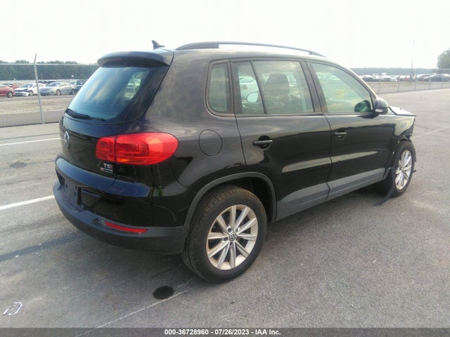 WVGBV7AX8HK053104 Volkswagen TIGUAN