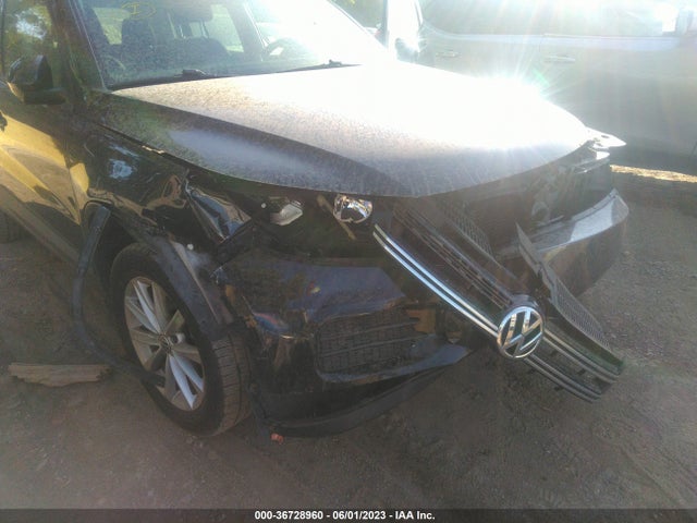 WVGBV7AX8HK053104 Volkswagen TIGUAN