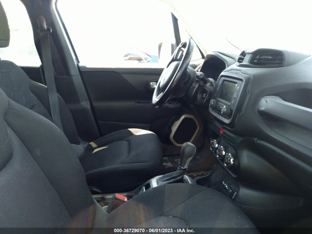 ZACCJABB8HPF81073 Jeep Renegade Latitude