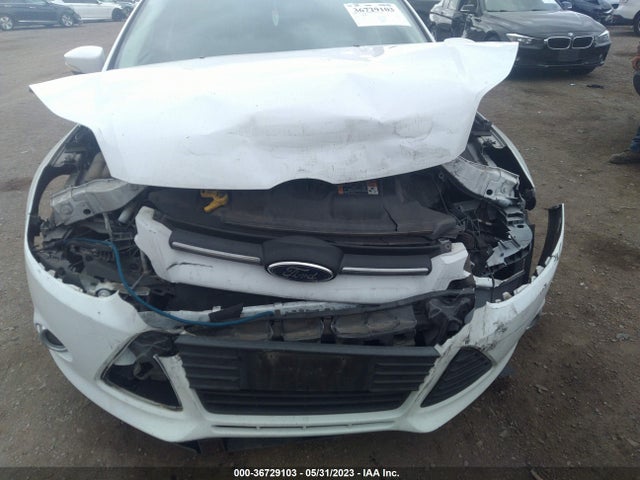 Ford FOCUS SE 2014 1FADP3K23EL276827 Image 8