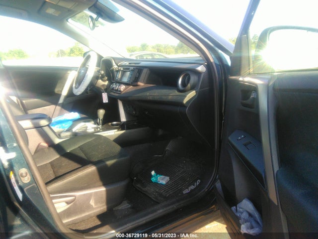 Toyota RAV4 LE 2018 2T3BFREV4JW759683 Image 5