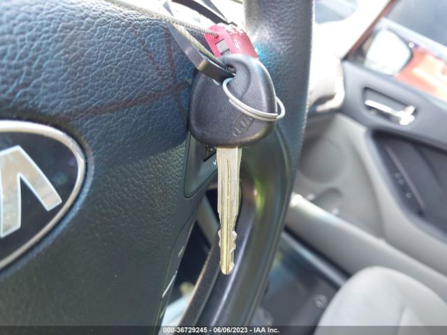 KNAFK4A68E5067564 KIA FORTE LX