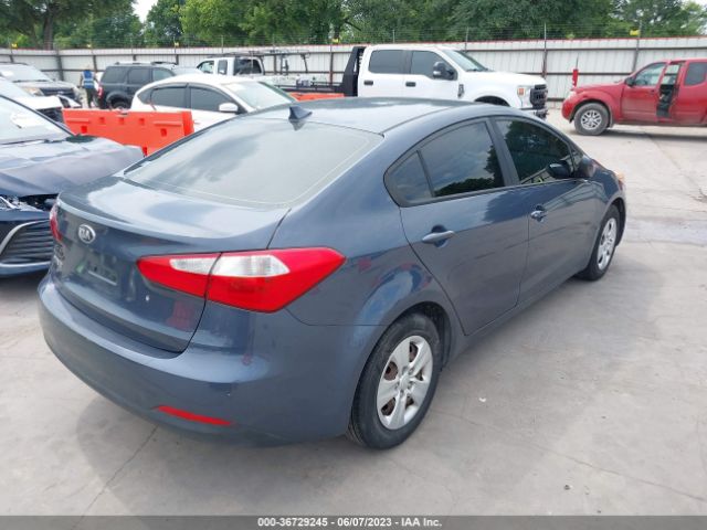 KNAFK4A68E5067564 KIA FORTE LX