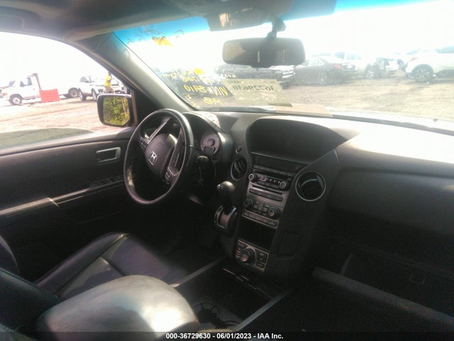 Honda Pilot Touring 2015 5FNYF3H92FB008410 Image 5