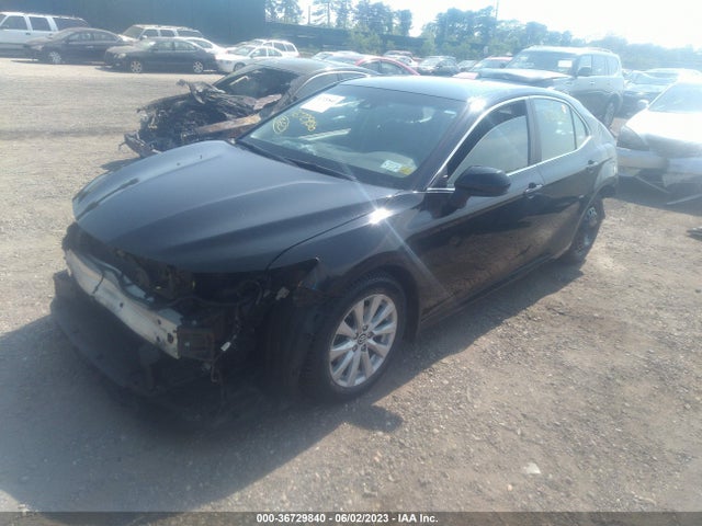 2018 TOYOTA CAMRY LE/SE/XLE/L VIN: 4T1B11HK2JU097998