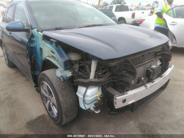 KNDCB3LC5L5368440 KIA NIRO LX