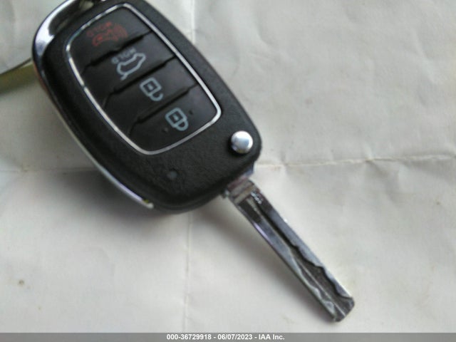 Hyundai TUCSON SE 2018 KM8J23A40JU680831 Image 3