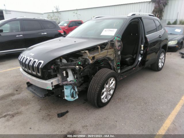 1C4PJLCB2GW113966 Jeep Cherokee Latitude