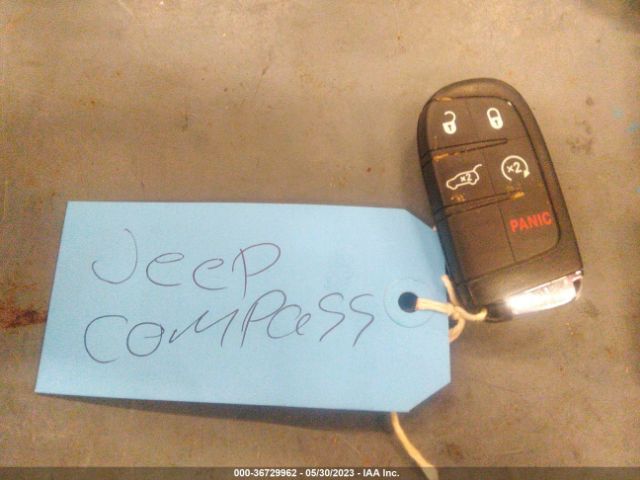 3C4NJDDB6KT638135 Jeep Compass Trailhawk