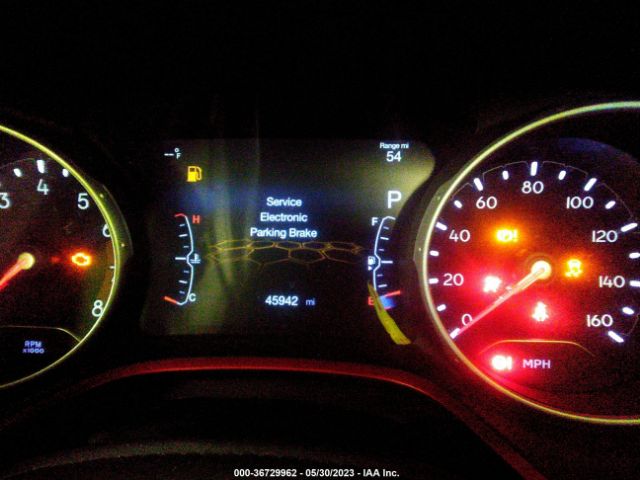 3C4NJDDB6KT638135 Jeep Compass Trailhawk