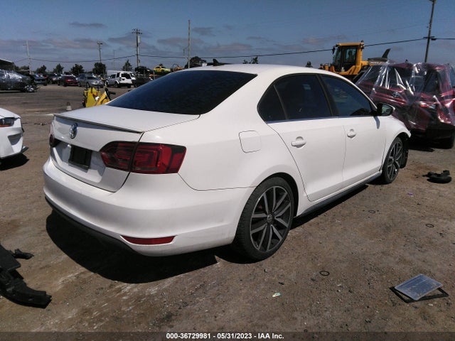 3VW4T7AJ5EM391642 Volkswagen Jetta Sedan Gli Autobahn W/nav